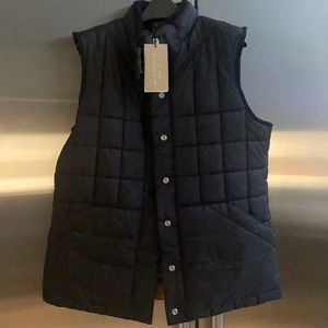 Burberry London Vest. Never worn! Tags still on it